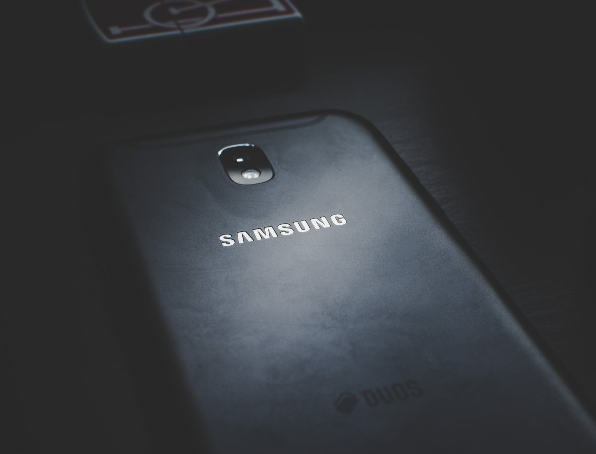 Which Samsung phone should I buy?